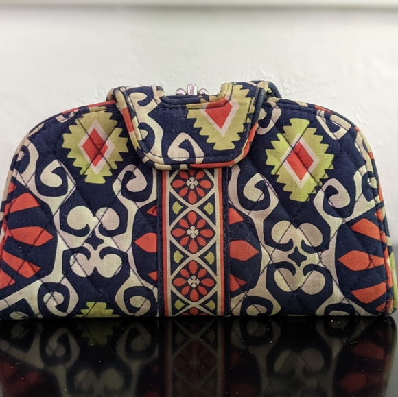 Vera Bradley Wallet Sun Valley - Picture 4 of 10